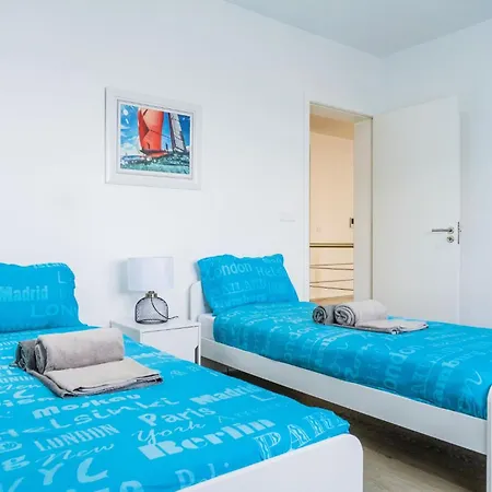 بيت للعطل Santana House